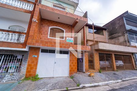 Casa para alugar com 65m², 2 quartos e 1 vaga Casa para alugar com 65m², 2 quartos e 1 vagaFachada