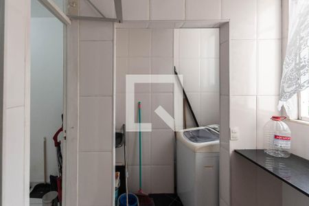 Apartamento à venda com 60m², 2 quartos e 1 vagaÁrea de Serviço