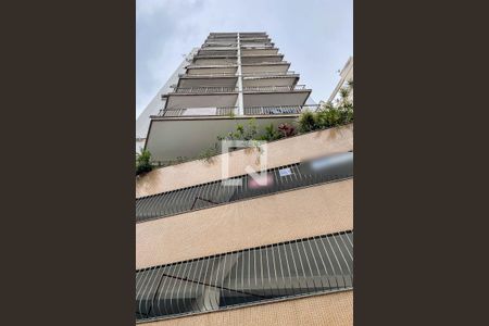 Apartamento à venda com 60m², 2 quartos e 1 vagaFachada