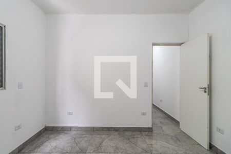 Quarto de casa para alugar com 2 quartos, 75m² em Jardim Graziela, Barueri
