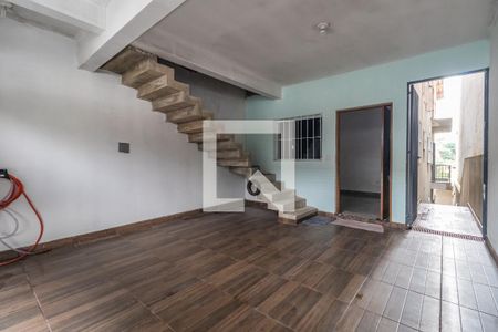 Casa para alugar com 75m², 2 quartos e 1 vaga Casa para alugar com 75m², 2 quartos e 1 vagaGaragem