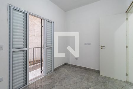 Quarto de casa para alugar com 2 quartos, 75m² em Jardim Graziela, Barueri