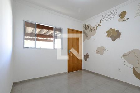 Sala de casa para alugar com 2 quartos, 90m² em Jardim Santos Dumont Iii, Mogi das Cruzes
