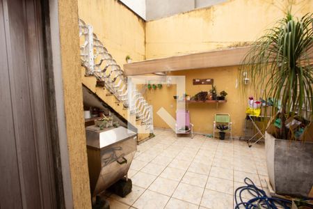 Casa à venda com 150m², 3 quartos e 2 vagasQUINTAL