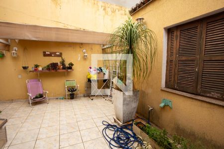 Casa à venda com 150m², 3 quartos e 2 vagasQUINTAL