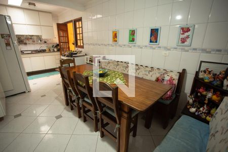 Casa à venda com 150m², 3 quartos e 2 vagasCOZINHA