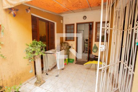 Casa à venda com 150m², 3 quartos e 2 vagasQUINTAL