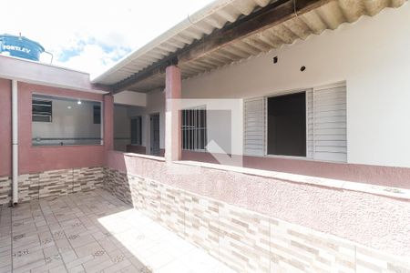 Casa para alugar com 45m², 1 quarto e sem vaga Casa para alugar com 45m², 1 quarto e sem vagaQuintal/Entrada
