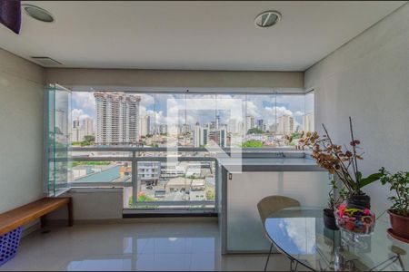 Apartamento à venda com 65m², 2 quartos e 1 vaga Apartamento à venda com 65m², 2 quartos e 1 vagaVaranda