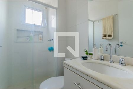Apartamento à venda com 65m², 2 quartos e 1 vaga Apartamento à venda com 65m², 2 quartos e 1 vagaBanheiro da Suíte