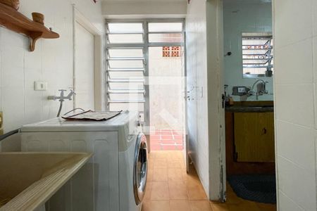 Casa à venda com 300m², 4 quartos e 2 vagasÁrea de Serviço