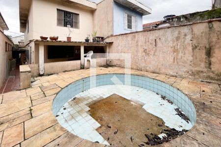 Casa à venda com 300m², 4 quartos e 2 vagasÁrea - Piscina