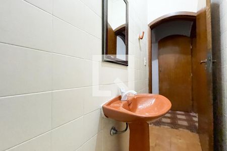 Casa à venda com 300m², 4 quartos e 2 vagasLavabo