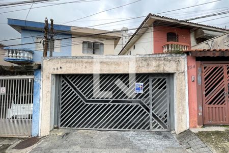 Casa à venda com 300m², 4 quartos e 2 vagasFachada