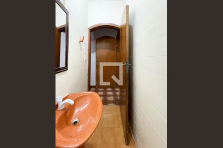 Casa à venda com 300m², 4 quartos e 2 vagasLavabo