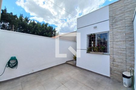 Casa à venda com 115m², 4 quartos e 2 vagasGaragem 