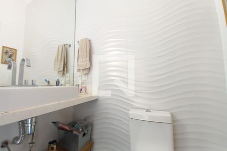 Casa à venda com 115m², 4 quartos e 2 vagasBanheiro da Suíte