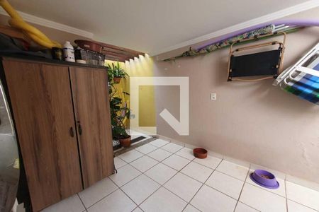 Casa à venda com 115m², 4 quartos e 2 vagasÁrea de Serviço