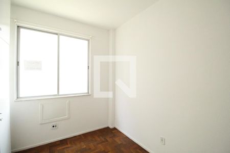 Quarto 1 de apartamento para alugar com 2 quartos, 67m² em Jacarepaguá, Rio de Janeiro