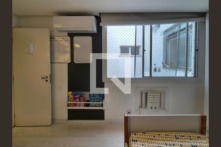 Apartamento à venda com 209m², 3 quartos e 3 vagasQuarto