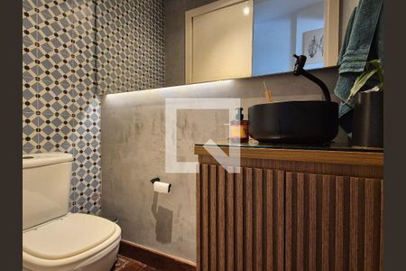 Apartamento à venda com 209m², 3 quartos e 3 vagasBanheiro 3