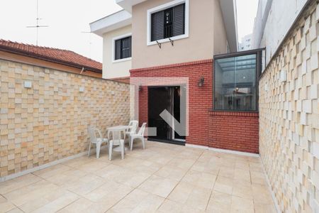 Casa à venda com 240m², 3 quartos e 2 vagasVaranda