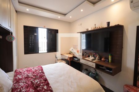 Casa à venda com 240m², 3 quartos e 2 vagasQuarto 1 - Suíte