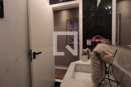 Casa à venda com 240m², 3 quartos e 2 vagasLavabo