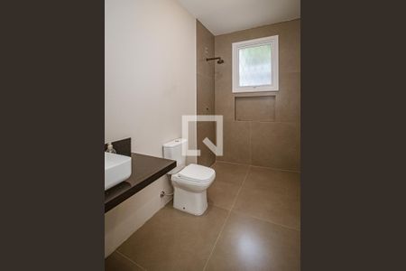 Casa à venda com 140m², 3 quartos e 4 vagasBanheiro