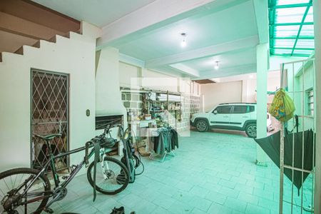 Casa à venda com 140m², 3 quartos e 4 vagasÁrea de Serviço