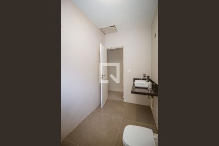 Casa à venda com 140m², 3 quartos e 4 vagasBanheiro