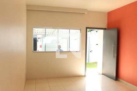 Sala de casa para alugar com 2 quartos, 93m² em Vila Jardim Vitoria, Goiânia