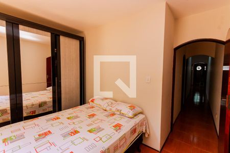 Casa à venda com 260m², 3 quartos e 2 vagas Casa à venda com 260m², 3 quartos e 2 vagasQuarto 3