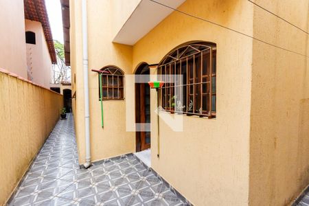 Casa à venda com 260m², 3 quartos e 2 vagas Casa à venda com 260m², 3 quartos e 2 vagasÁrea Externa