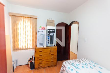 Casa à venda com 260m², 3 quartos e 2 vagas Casa à venda com 260m², 3 quartos e 2 vagasQuarto 2