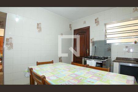 Casa à venda com 250m², 4 quartos e 1 vagaCozinha 
