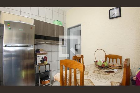 Casa à venda com 250m², 4 quartos e 1 vagaCozinha 