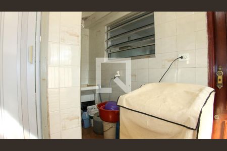 Casa à venda com 250m², 4 quartos e 1 vagaÁrea de serviço 