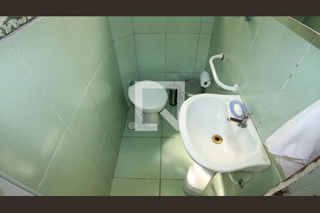 Casa à venda com 250m², 4 quartos e 1 vagaBanheiro