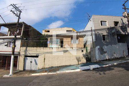 Casa à venda com 250m², 4 quartos e 1 vagaFachada