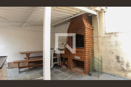 Casa à venda com 250m², 4 quartos e 1 vagaÁrea de serviço 