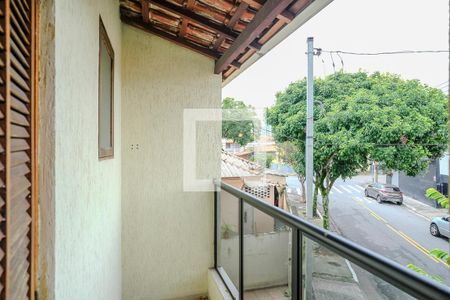 Casa à venda com 82m², 2 quartos e 1 vagaVaranda quarto 2