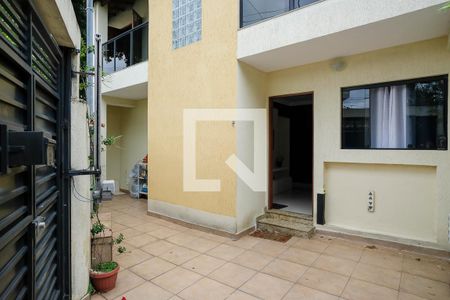 Casa à venda com 82m², 2 quartos e 1 vagaGaragem e quintal