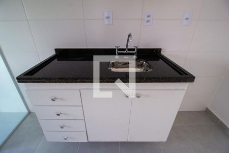 Apartamento para alugar com 68m², 3 quartos e 2 vagas Apartamento para alugar com 68m², 3 quartos e 2 vagasCozinha