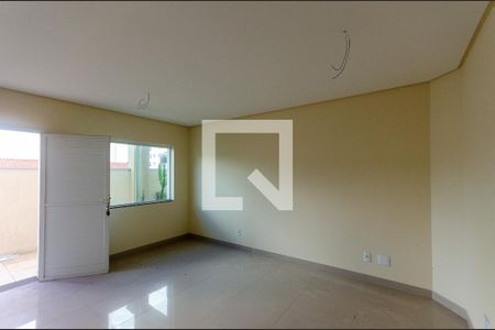 Casa de condomínio à venda com 96m², 3 quartos e 3 vagas Casa de condomínio à venda com 96m², 3 quartos e 3 vagasSala
