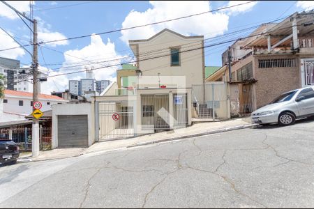 Casa de condomínio à venda com 96m², 3 quartos e 3 vagas Casa de condomínio à venda com 96m², 3 quartos e 3 vagasFachada