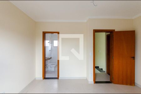 Casa de condomínio à venda com 96m², 3 quartos e 3 vagas Casa de condomínio à venda com 96m², 3 quartos e 3 vagasSuíte
