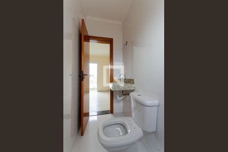 Casa de condomínio à venda com 96m², 3 quartos e 3 vagas Casa de condomínio à venda com 96m², 3 quartos e 3 vagasBanheiro da Suíte