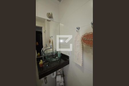 Apartamento para alugar com 60m², 2 quartos e sem vagaBanheiro social