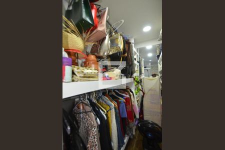 Apartamento para alugar com 60m², 2 quartos e sem vagaCloset